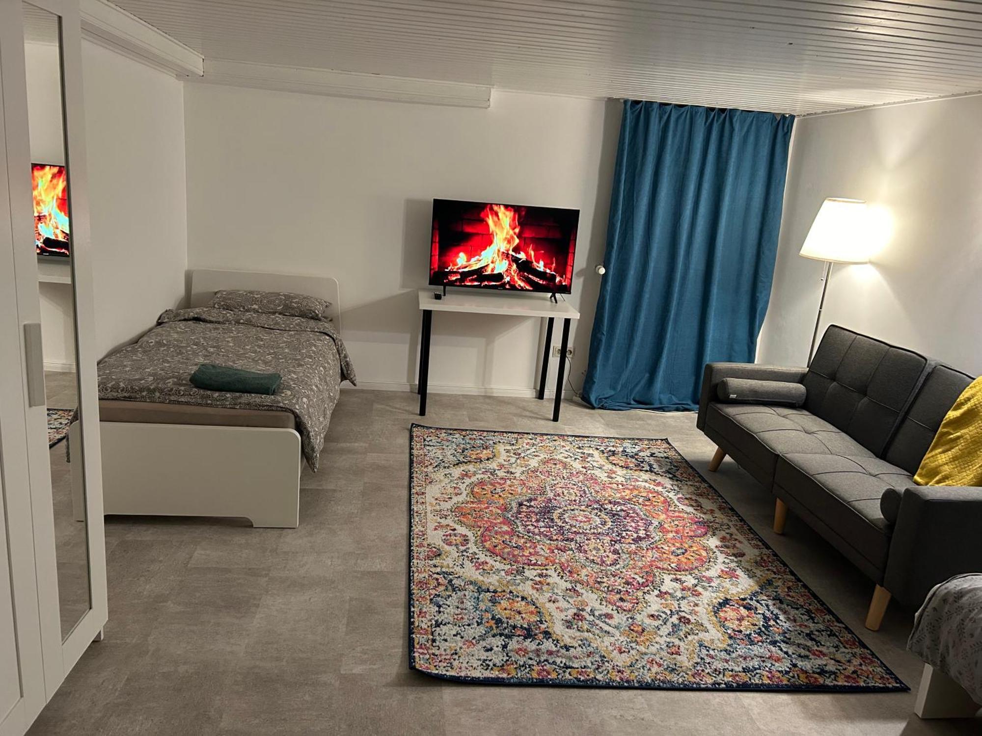 Souterrain Wohnung In Der Naehe Vom Duesseldorfer Flughafen 拉廷根 外观 照片